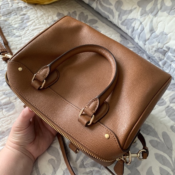 Coach Doctor Bag Crossbody - Picture 3 of 5